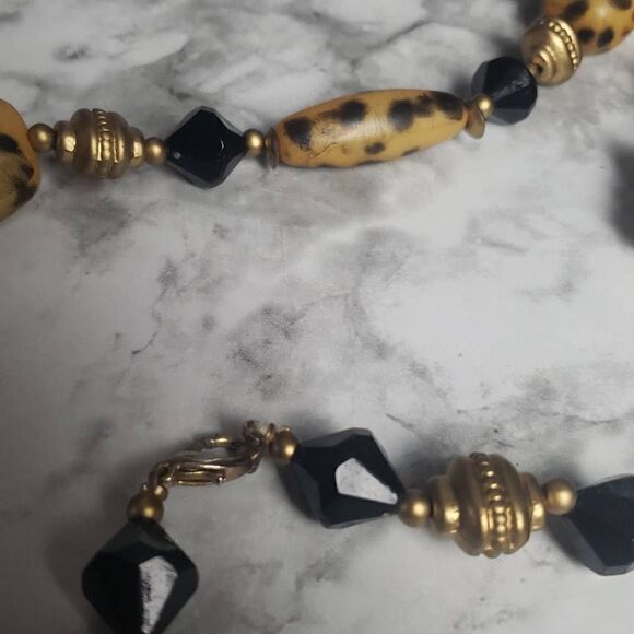 Vintage Cheetah Print Long Necklace - Picture 10 of 10